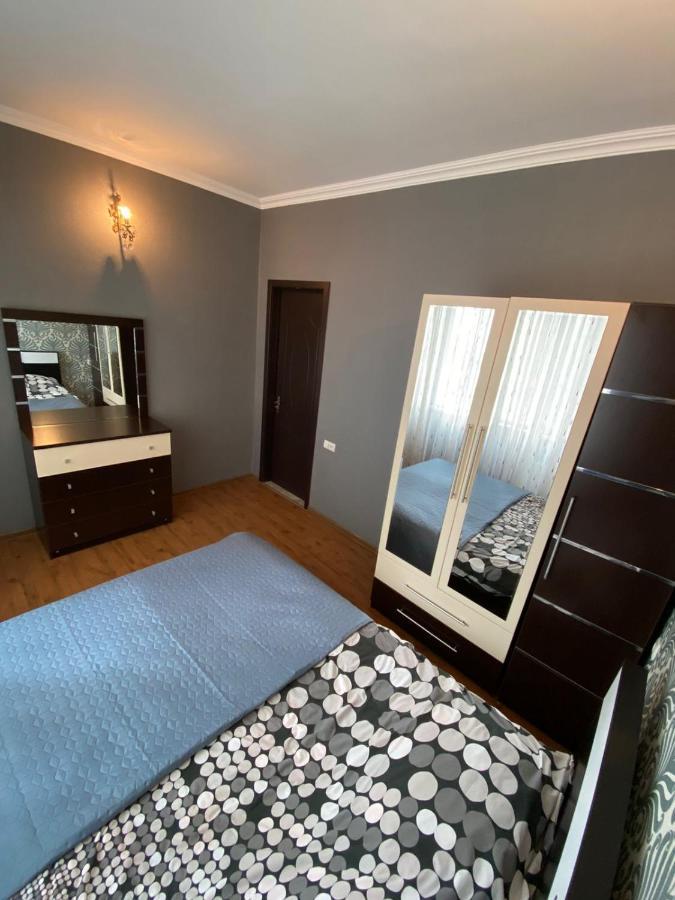 Gorgiladze Black Sea Apartment Batumi Bagian luar foto